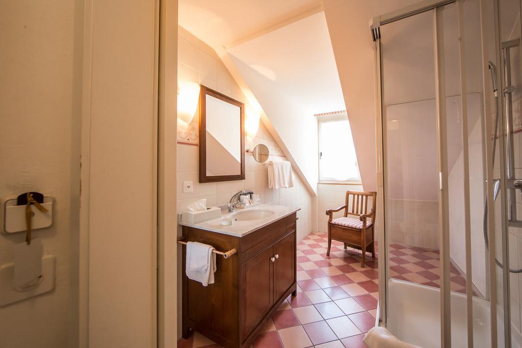 Hotel Restaurant Au Sauvage Fribourg Pokoj fotografie